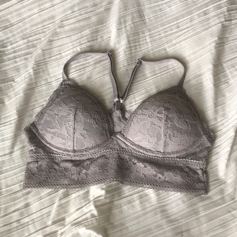 Victoria’s Secret Gray Lace Bralette Small